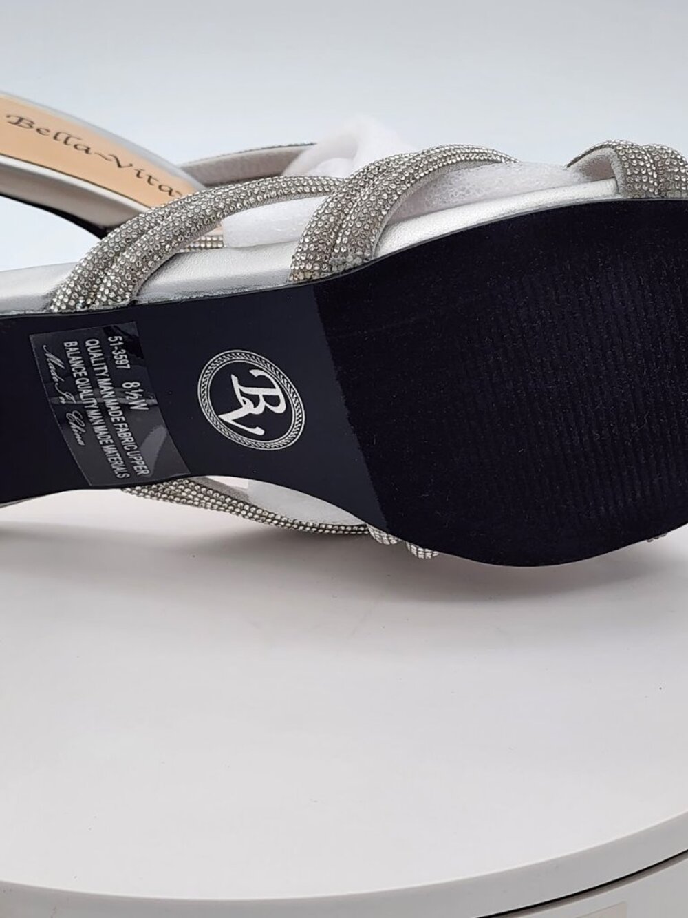 Bella Vita Carmen Silver Suede Heels 8.5W - Picture 9 of 11